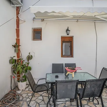 Angel's 1 Apartment